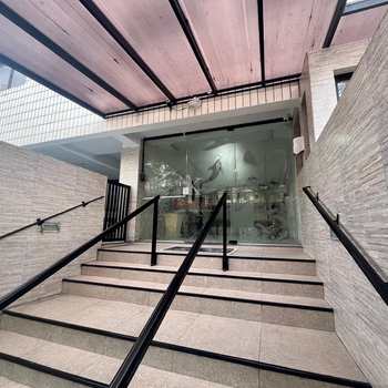 Apartamento em Praia Grande, bairro Guilhermina