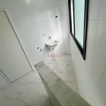 Apartamento em Praia Grande, bairro Guilhermina