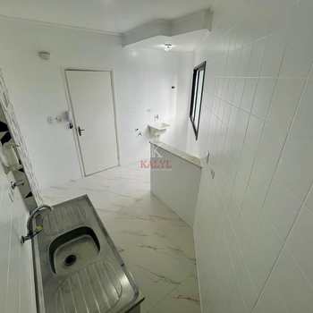 Apartamento em Praia Grande, bairro Guilhermina