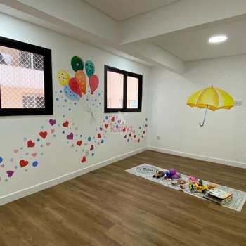 Apartamento em Praia Grande, bairro Canto do Forte