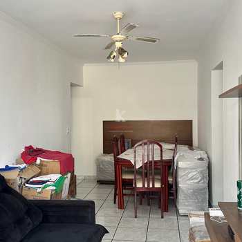 Apartamento em Praia Grande, bairro Guilhermina
