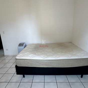 Apartamento em Praia Grande, bairro Guilhermina