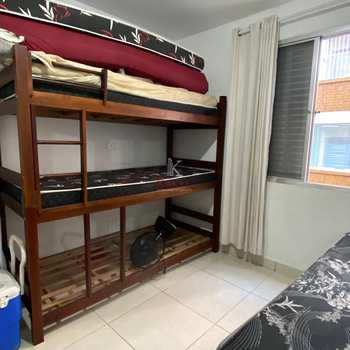 Kitnet em Praia Grande, bairro Boqueirão