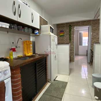 Kitnet em Praia Grande, bairro Boqueirão