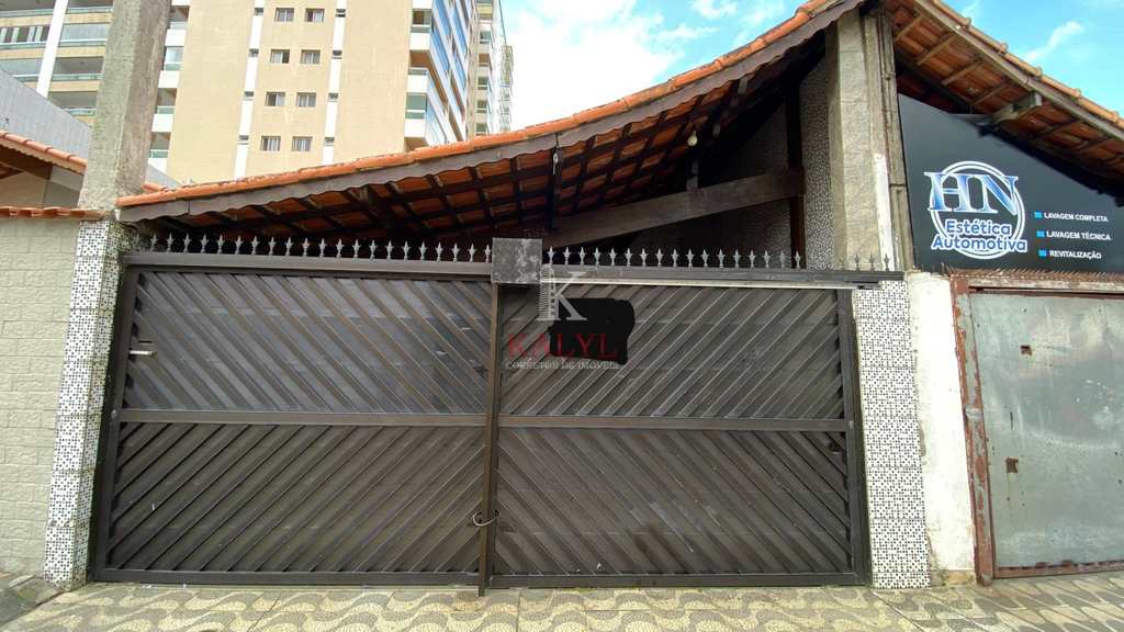Casa em Praia Grande, no bairro Guilhermina