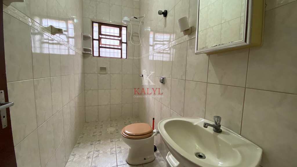 Casa em Praia Grande, no bairro Guilhermina