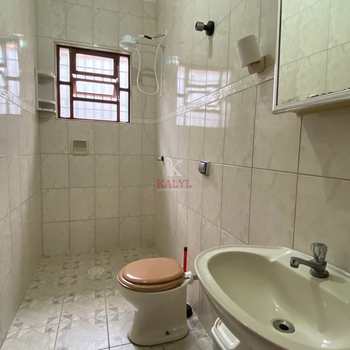 Casa em Praia Grande, bairro Guilhermina
