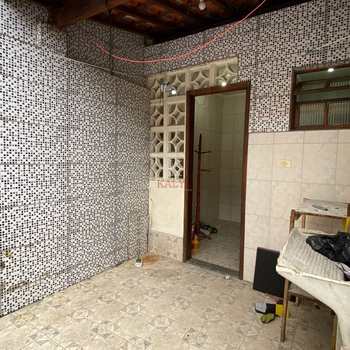Casa em Praia Grande, bairro Guilhermina