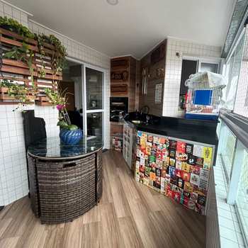 Apartamento em Praia Grande, bairro Guilhermina
