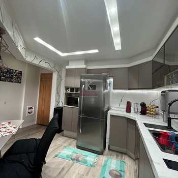 Apartamento em Praia Grande, bairro Guilhermina