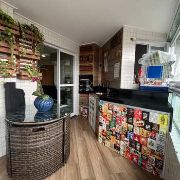 Apartamento em Praia Grande, bairro Guilhermina