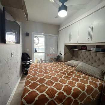 Apartamento em Praia Grande, bairro Guilhermina