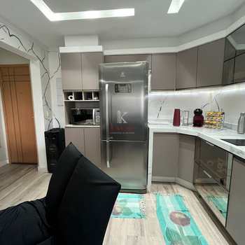 Apartamento em Praia Grande, bairro Guilhermina