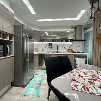 Apartamento em Praia Grande, bairro Guilhermina