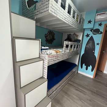 Apartamento em Praia Grande, bairro Guilhermina