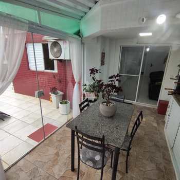 Apartamento em Praia Grande, bairro Canto do Forte