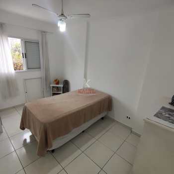 Apartamento em Praia Grande, bairro Canto do Forte
