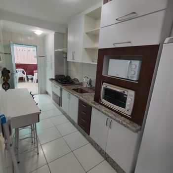 Apartamento em Praia Grande, bairro Canto do Forte