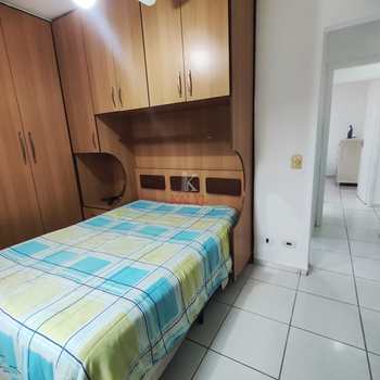 Apartamento em Praia Grande, bairro Canto do Forte