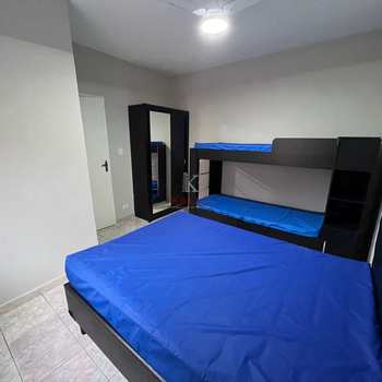Apartamento em Praia Grande, bairro Canto do Forte