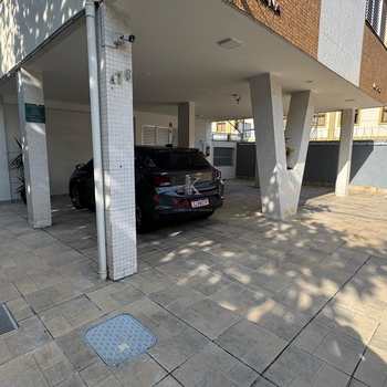 Apartamento em Praia Grande, bairro Guilhermina