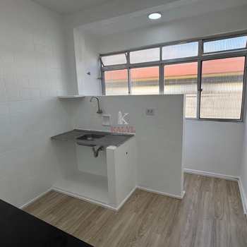 Apartamento em Praia Grande, bairro Guilhermina