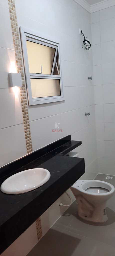 Casa em Praia Grande, no bairro Balneário Maracanã