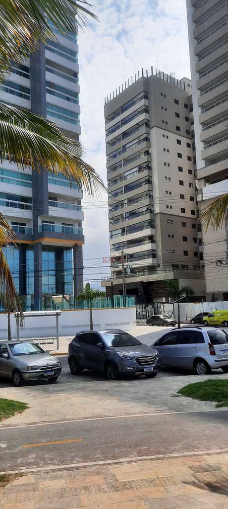 Casa em Praia Grande, no bairro Balneário Maracanã
