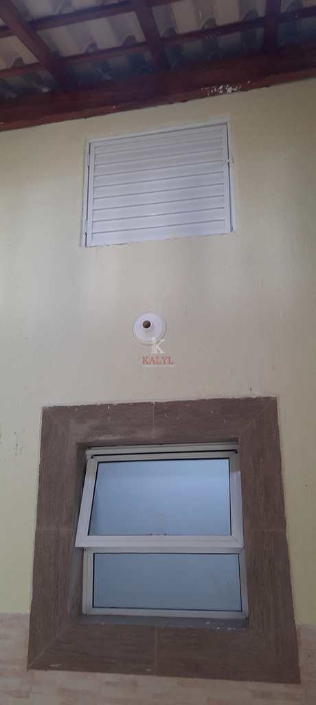 Casa em Praia Grande, no bairro Balneário Maracanã
