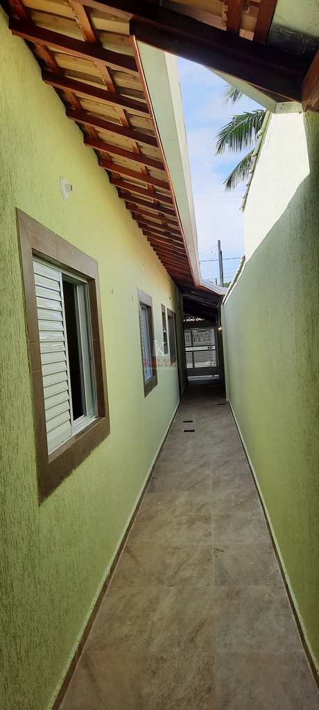 Casa em Praia Grande, no bairro Balneário Maracanã