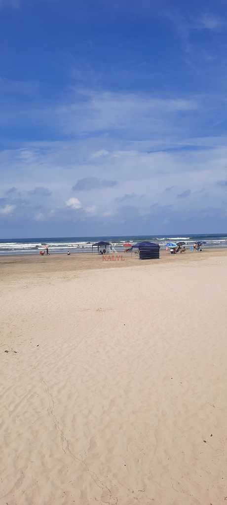 Casa em Praia Grande, no bairro Balneário Maracanã