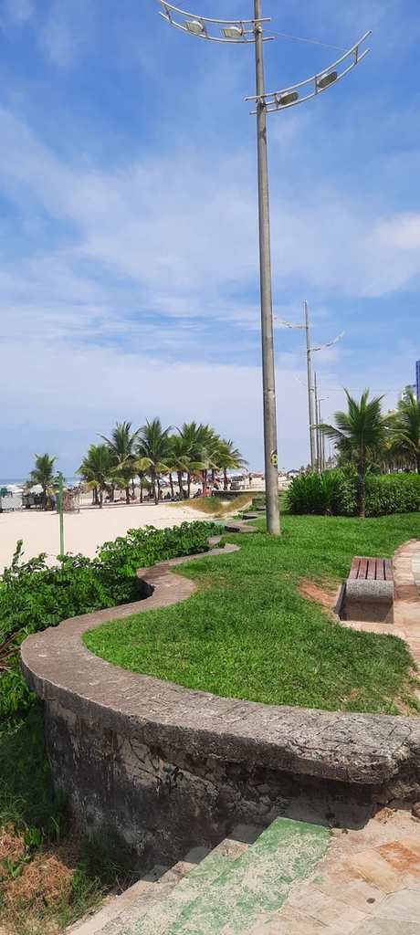 Casa em Praia Grande, no bairro Balneário Maracanã