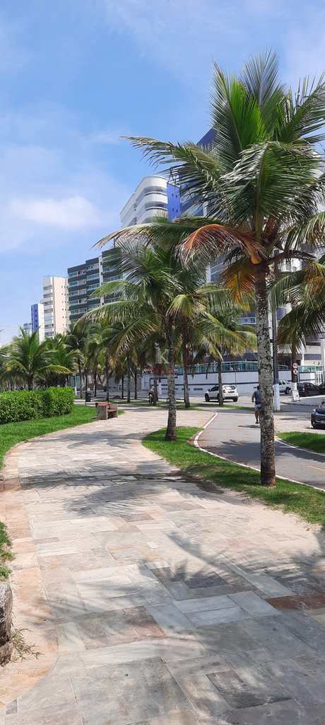 Casa em Praia Grande, no bairro Balneário Maracanã