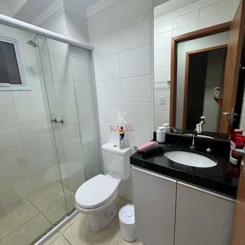 Apartamento em Praia Grande, bairro Guilhermina