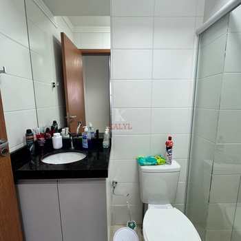 Apartamento em Praia Grande, bairro Guilhermina