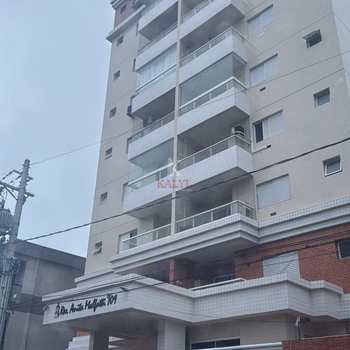 Apartamento em Praia Grande, bairro Guilhermina