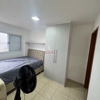 Apartamento em Praia Grande, bairro Guilhermina