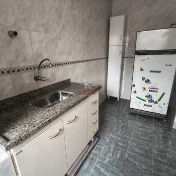 Apartamento em Praia Grande, bairro Guilhermina
