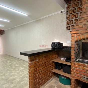 Sobrado em Praia Grande, bairro Guilhermina