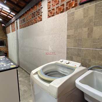 Sobrado em Praia Grande, bairro Guilhermina