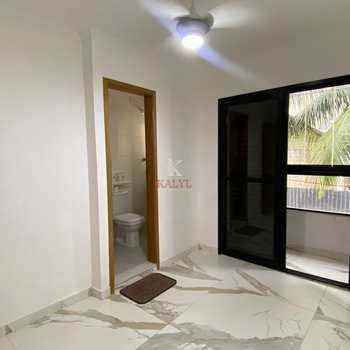 Sobrado em Praia Grande, bairro Guilhermina