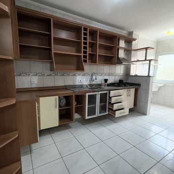 Apartamento em Praia Grande, bairro Tupi