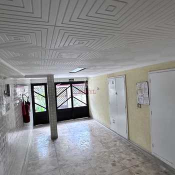Apartamento em Praia Grande, bairro Guilhermina
