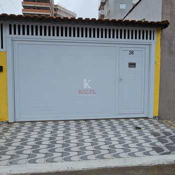 Casa em Praia Grande, bairro Caiçara