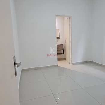 Casa em Praia Grande, bairro Caiçara