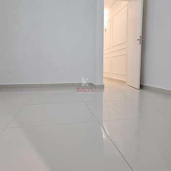 Casa em Praia Grande, bairro Caiçara