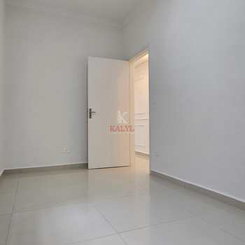 Casa em Praia Grande, bairro Caiçara