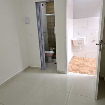 Casa em Praia Grande, bairro Caiçara