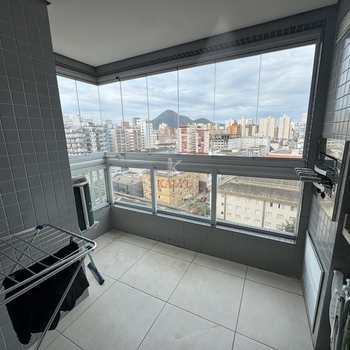 Apartamento em Praia Grande, bairro Boqueirão