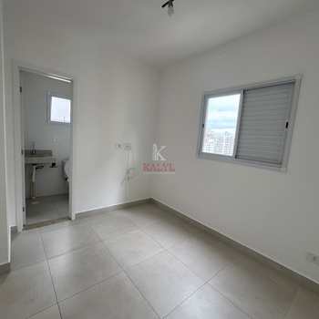 Apartamento em Praia Grande, bairro Canto do Forte